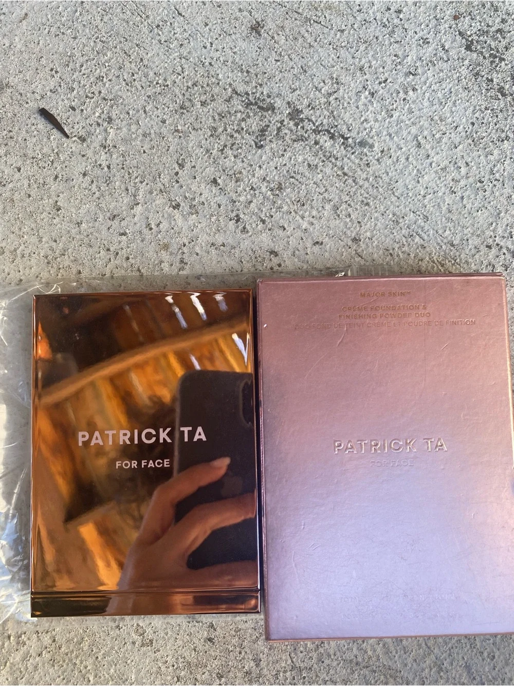Fair 3 Patrick Ta Compact Cream-to-Powder Foundation Duo - Beige & Ivory